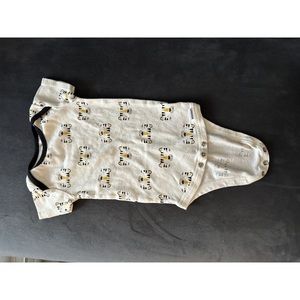 5/$10 onesie bodysuit 6-9 months animals